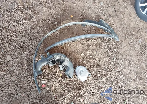 2016 Hyundai Veloster Turbo z USA, uszkodzony, nr VIN KMHTC6AE9GU292845